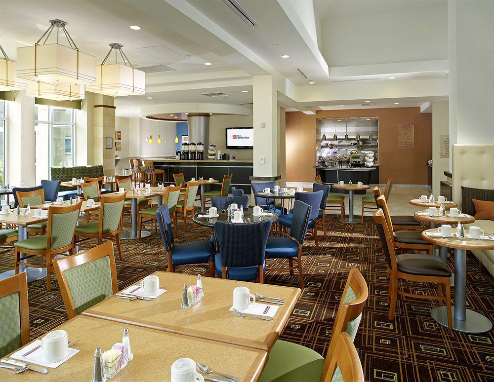 Hilton Garden Inn Dallas Арлингтон Ресторан фото