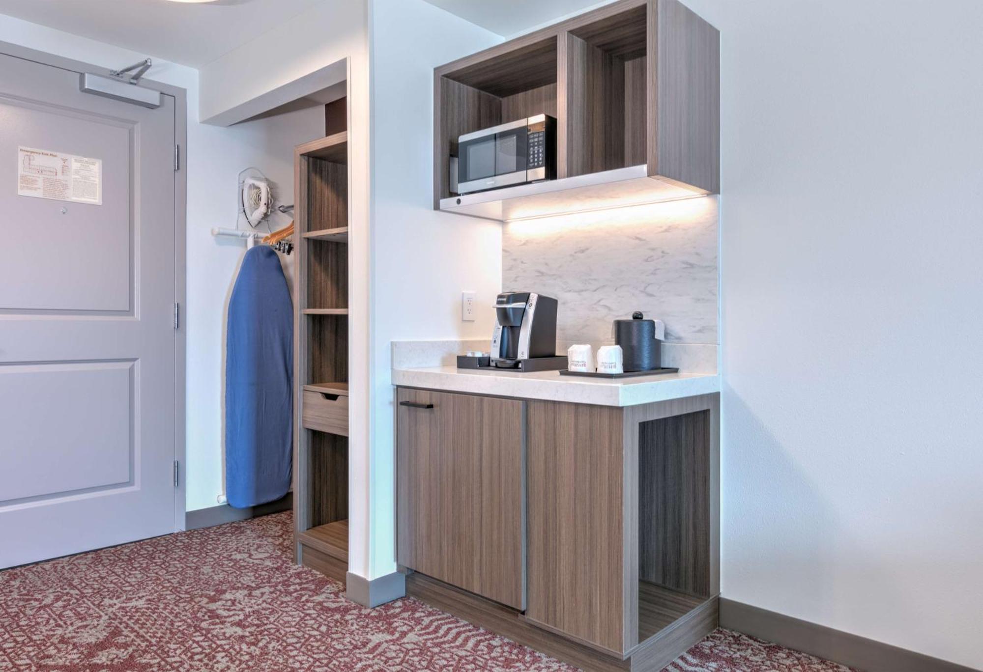 Hilton Garden Inn Dallas Арлингтон Экстерьер фото