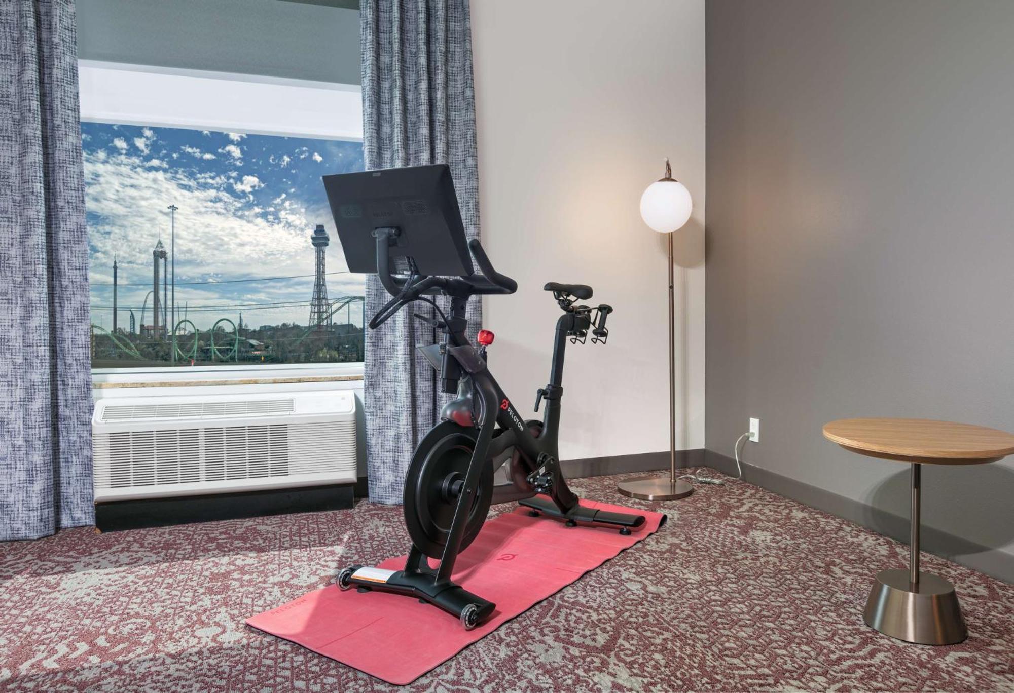 Hilton Garden Inn Dallas Арлингтон Экстерьер фото